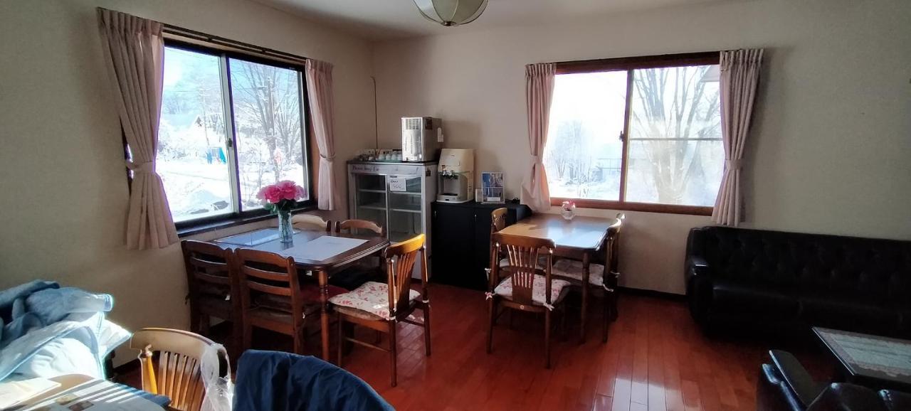 Guesthouse Aozora Blue Sky Myoko Eksteriør billede