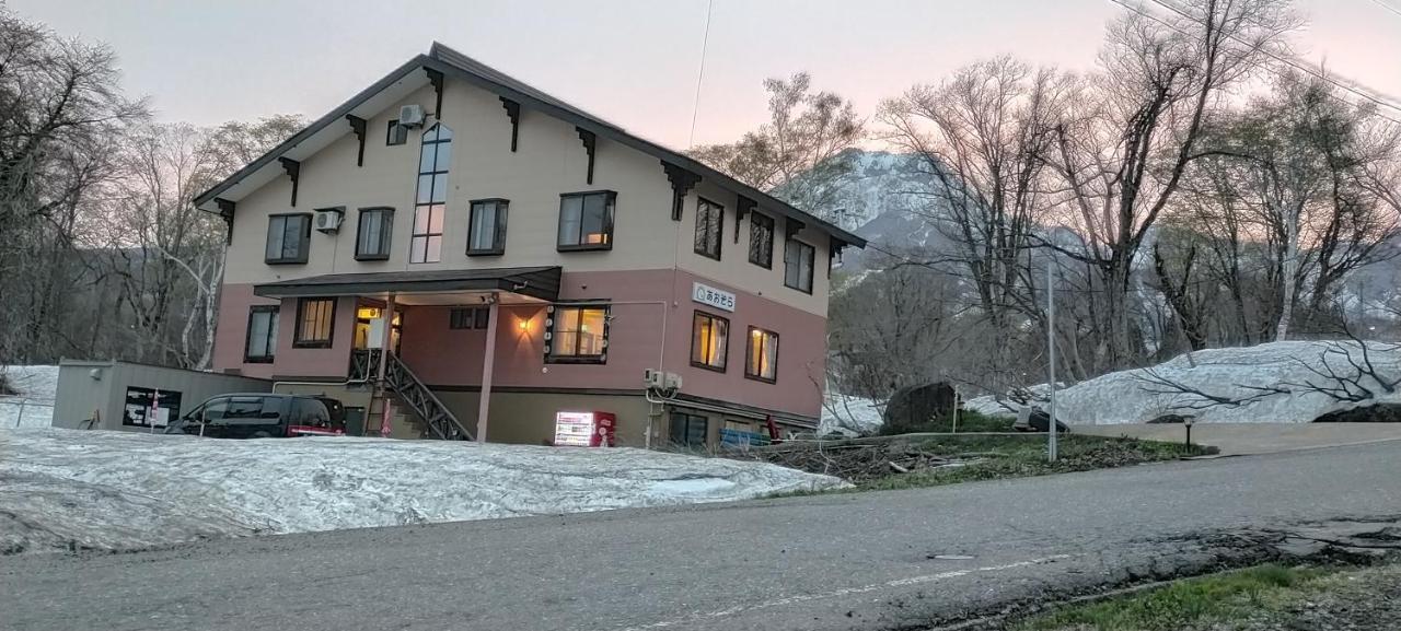 Guesthouse Aozora Blue Sky Myoko Eksteriør billede